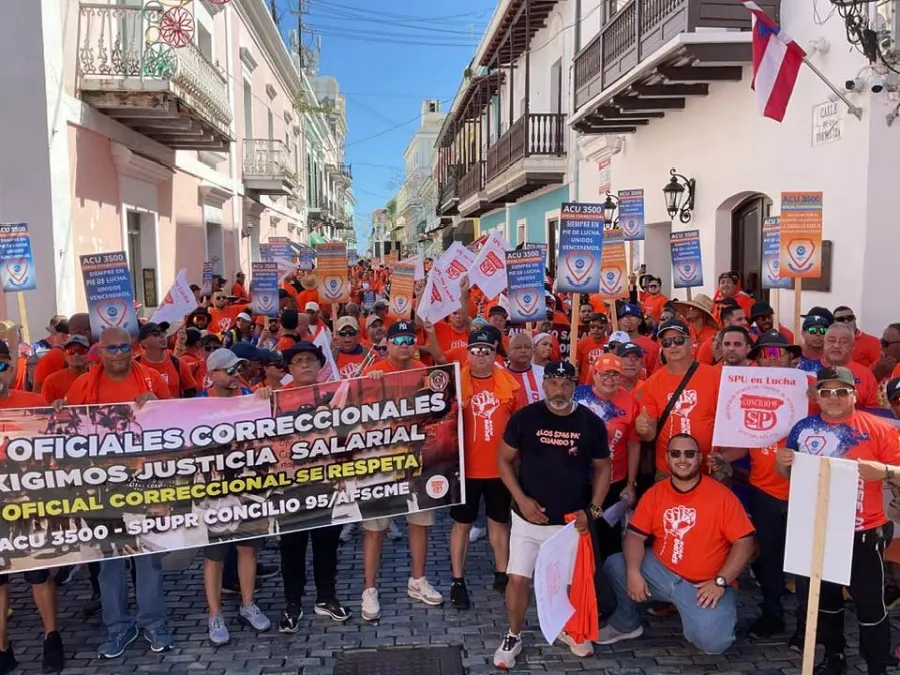 Members of SPUPR rallied for pay increases in San Juan. Photo credit: SPUPR/AFSCME Council 95.