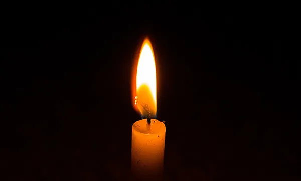 candle_in_memoriam600.png
